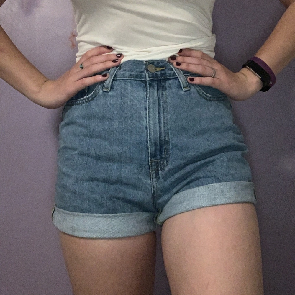 ***SOLD*** BDG High-Rise Mom Shorts